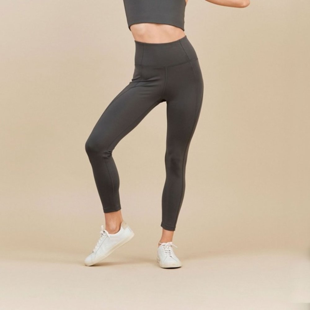 Girlfriend Collective Leggings in Smoke - Small